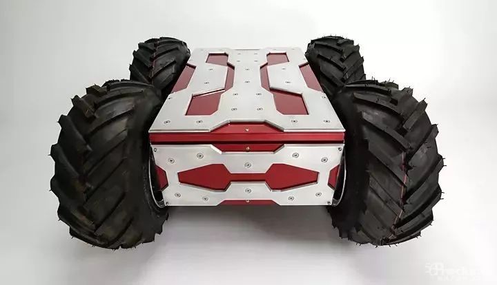 黑科技：世界最小拖車機器人！只有83cm×83cm×16cm，卻能拖動大皮卡！