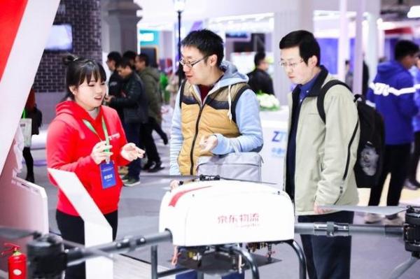 順豐、京東、中通、德邦、百世、蘇寧、菜鳥等名企炫技！物流人的飯碗還保得住嗎？