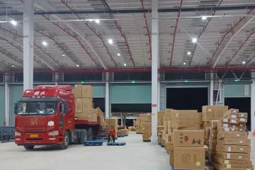 產(chǎn)地建倉、多省直發(fā)！京東物流助力中國最大實(shí)木家具制造基地降本增效