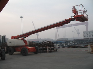 自行式直臂型高空作業平臺GTBZ30
