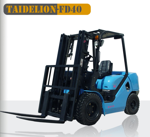 內燃平衡重式叉車(FD40D)