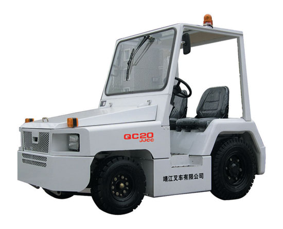 江蘇靖江2-3噸KM系列內(nèi)燃牽引車（帶擋風(fēng)玻璃）