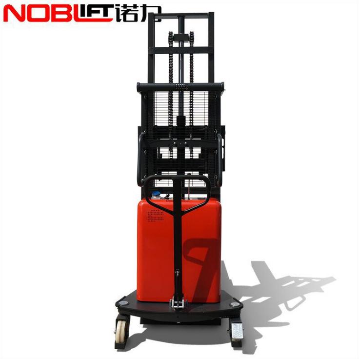 諾力SPN1035C半電動堆高車諾力半電動堆高車性能穩(wěn)定使用方便