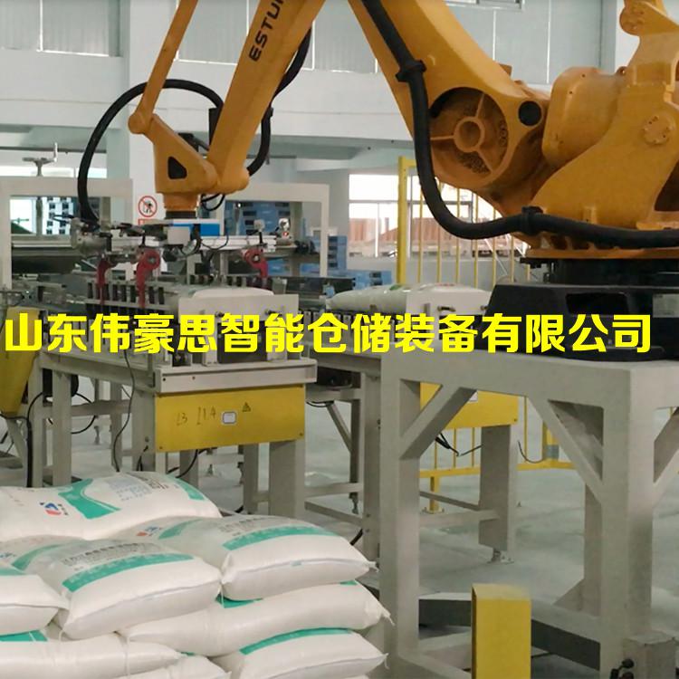 供應(yīng)復(fù)合肥全自動(dòng)碼垛機(jī) 肥料碼垛機(jī)器人工作現(xiàn)場(chǎng)