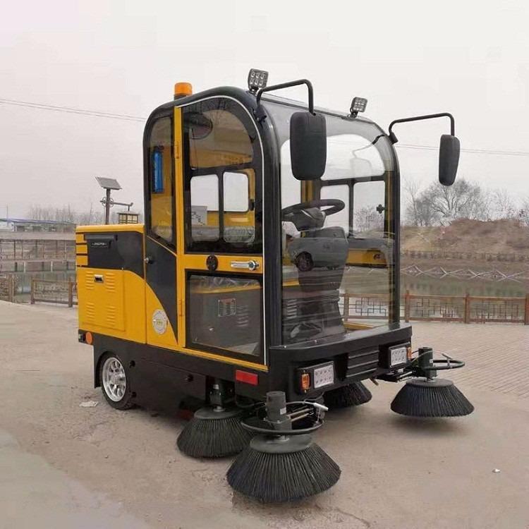 出售新能源自動掃地車 小型駕駛式吸塵灑水車 電動道路垃圾清掃車