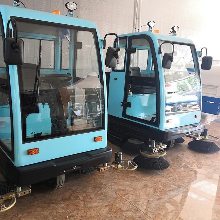  工程車(chē)間用掃地車(chē) 多功能掃地加灑水車(chē) 小型電動(dòng)掃地車(chē)價(jià)格