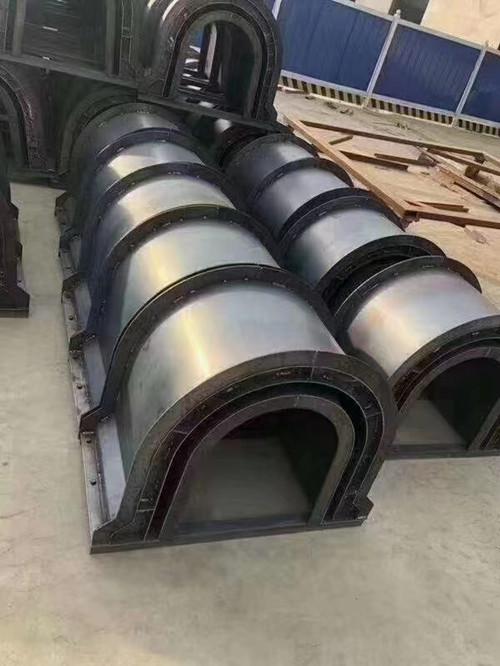 U型泄水槽模具泄水槽鋼模具組裝拆卸簡單
