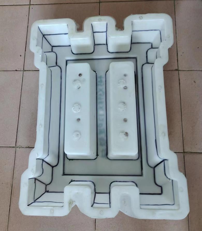 水庫(kù)鎖塊護(hù)坡模具路基護(hù)坡模具